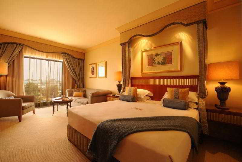 Peermont Metcourt Suites At Emperors Palace Kempton Park Exterior photo