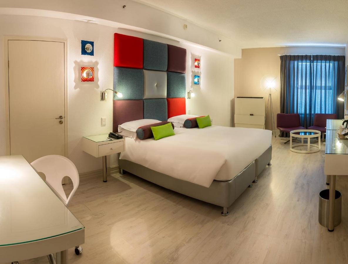 Peermont Metcourt Suites At Emperors Palace Kempton Park Exterior photo